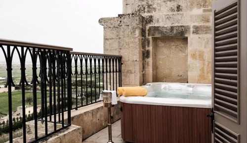 Executive Suite, Terrace (Jacuzzi)