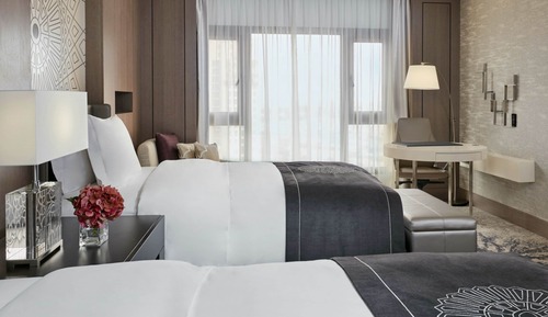 Classic Room, 2 Twin Beds, Accessible, City View (Club Lounge Access)