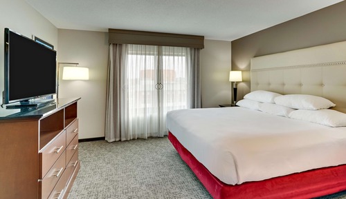 Suite, 1 King Bed with Sofa bed, Accessible (2 Rooms, Hearing, Tub, Upper Floor)