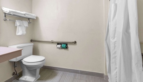 Room, 2 Queen Beds, Accessible, Non Smoking