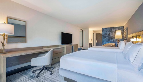 Room, 2 Queen Beds, Accessible, Bathtub (Hearing)
