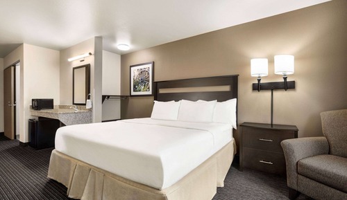 Room, 1 King Bed, Non Smoking