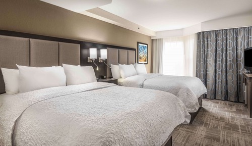 Room, 2 Queen Beds, Accessible, Non Smoking