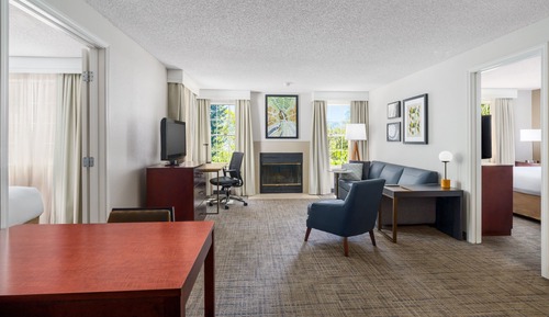 Suite, 2 Bedrooms (Mobility Accessible, Tub)