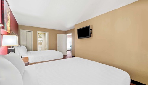 Suite, 2 Bedrooms, Non Smoking, Refrigerator & Microwave