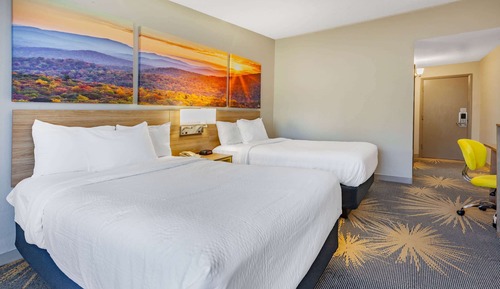 Standard Room, 2 Double Beds, Non Smoking