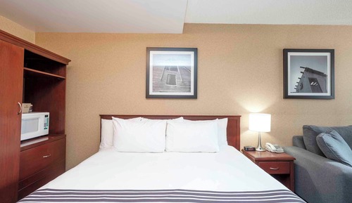 Standard Room, 1 King Bed