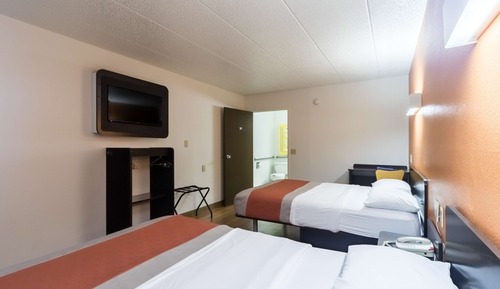 Standard Room, 2 Double Beds, Accessible, Non Smoking