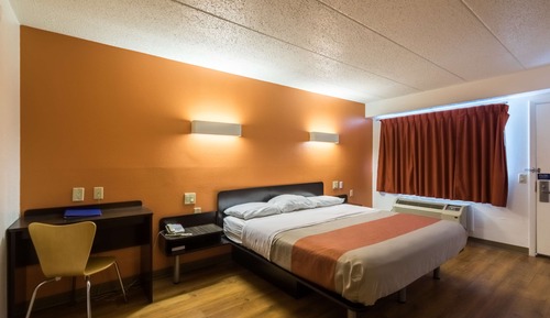 Standard Room, 1 King Bed, Non Smoking