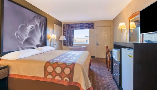 Deluxe Room, 1 King Bed, Non Smoking