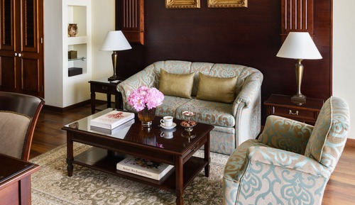 Suite (Thalia)