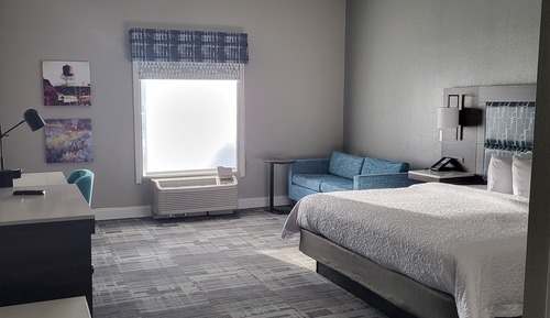 One King Bed, Non-Smoking
