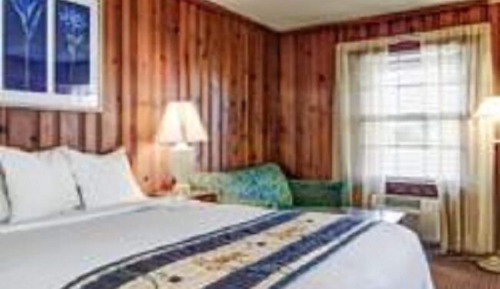 Standard Room, 1 Queen Bed, Non Smoking