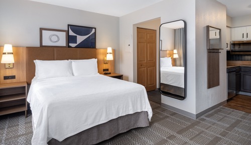 Studio Suite, 1 Queen Bed