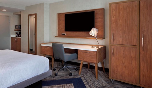 Room, 1 King Bed, Non Smoking