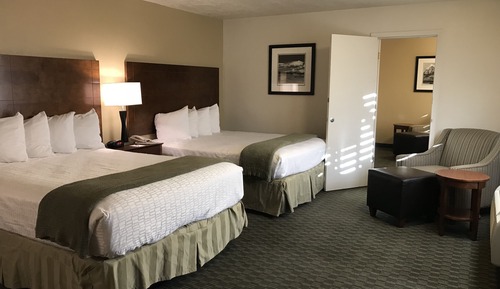 Deluxe Room, 2 Queen Beds (2 Queen Beds Adjoining Room)
