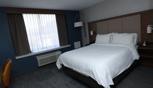 Standard Room, 1 Queen Bed, Accessible (Communications, Mobility)