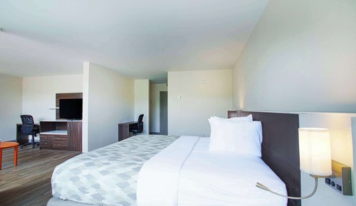 Suite, 1 King Bed, Non Smoking, Jetted Tub