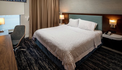 Room, 1 Queen Bed, Accessible, Non Smoking (Bathtub)