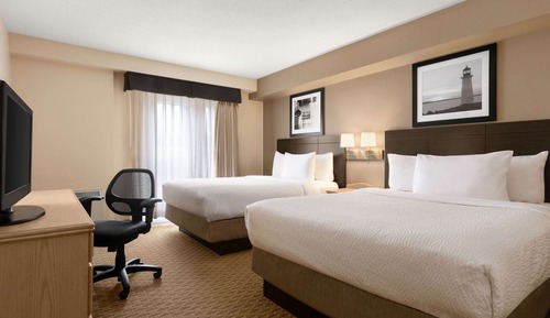 Suite, 2 Queen Bed, 1 Pull Out, 1 Bedroom, Non Smoking (First Floor Drive Up)