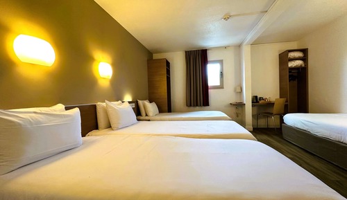 Standard Room, Multiple Beds