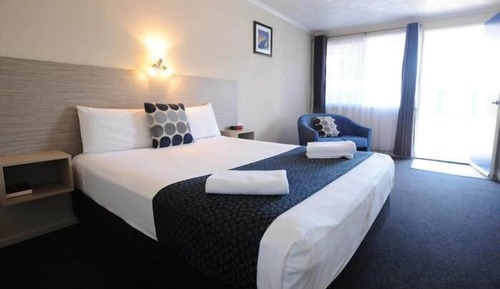 Standard Room, Non Smoking (Standard Queen Room)