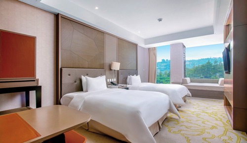 Premium Room, 2 Twin Beds, Golf View (High Floor)