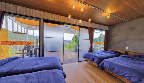 Design Cottage, 4 Bedrooms, Mountain View, Mountainside