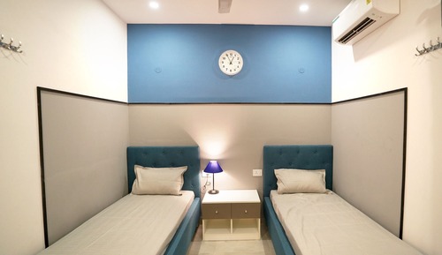 Deluxe Studio, 1 Queen Bed