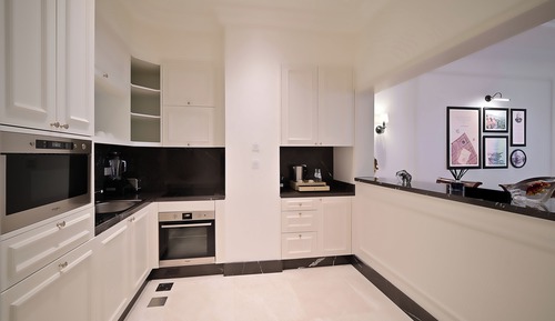 One Bedroom Apartment
