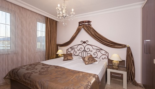 Family Room, 1 Bedroom