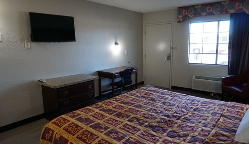 Standard Room, 1 King Bed