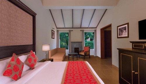 Premium Cottage King Bed Garden View