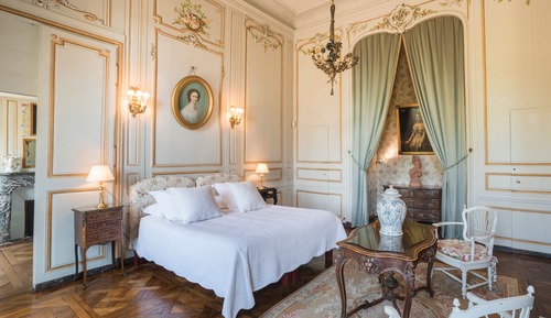 Prestige Suite