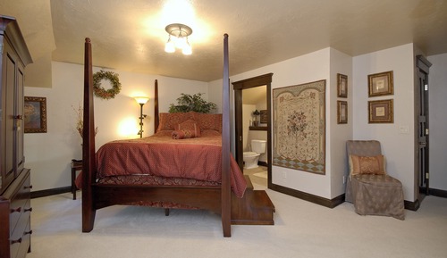 Premium Suite, 1 Queen Bed (The Tapestry Suite)