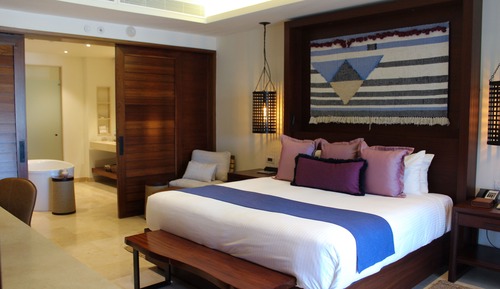 Preferred Club Master Suite Plunge Pool Ocean Front King