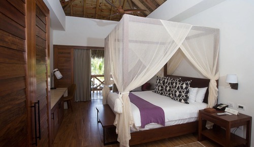 Preferred Club Bungalow Suite Pool View King