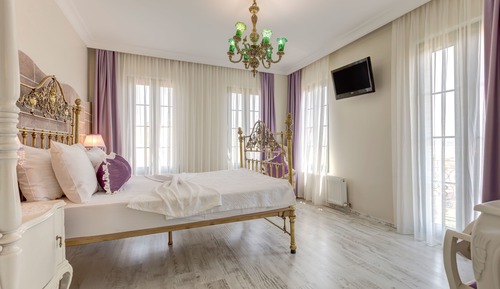 2. Kat Giris On Cephe Deniz Manzarali