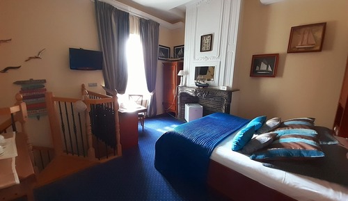Deluxe Duplex