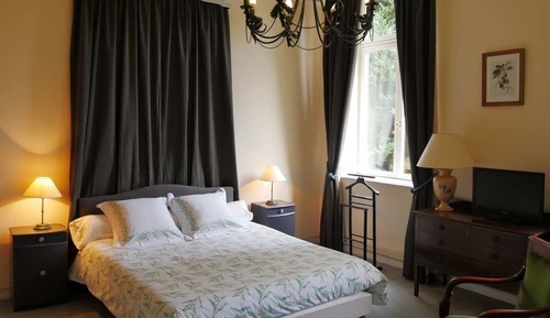 Comfort Double Room, Private Bathroom, Garden Area (Claude Monet)