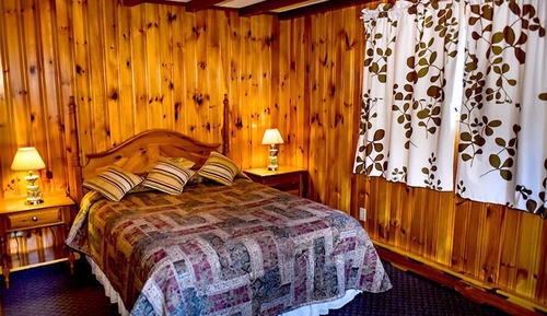 Honeymoon Room, 1 Queen Bed, Hot Tub, Beach View