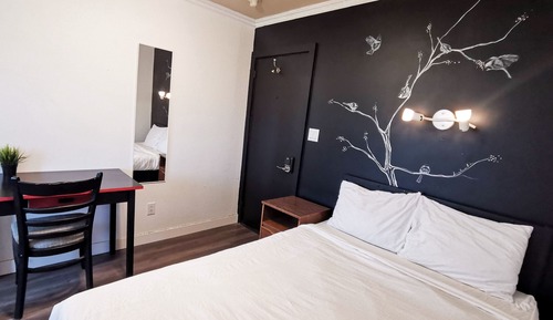 Junior Double Room, 1 Double Bed, Shared Bathroom