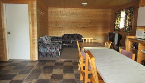 Cabin (8 Passengers)