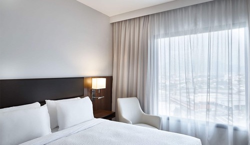 Standard Room, 1 King Bed, Mobility Accessible