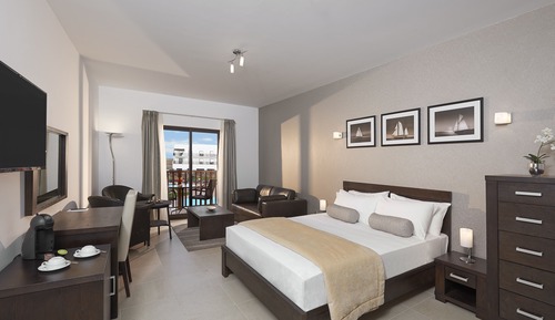 The Level, Deluxe Room