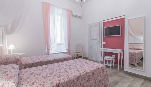 Comfort Double or Twin Room, Ensuite (Nennella)