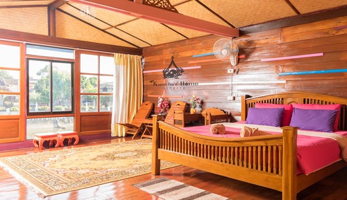 House, 2 Bedrooms, River View