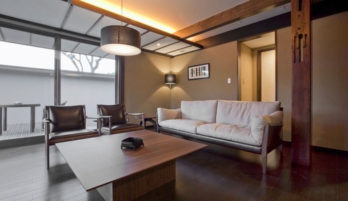 [Club Lounge Access] Antique Villa 4 Beds