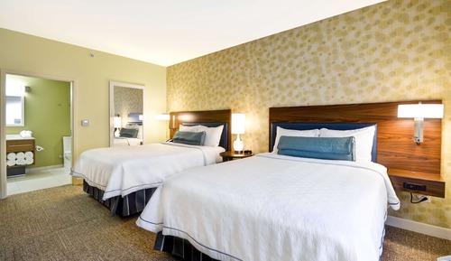 Suite, 2 Queen Beds, Accessible, Non Smoking (w/ bathtub)
