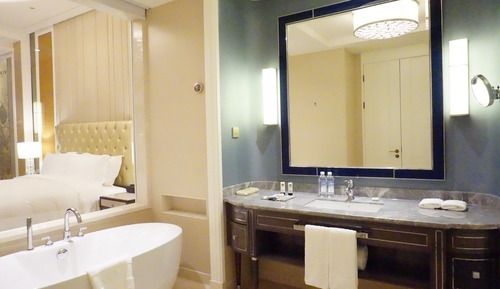Junior Suite, 1 King Bed